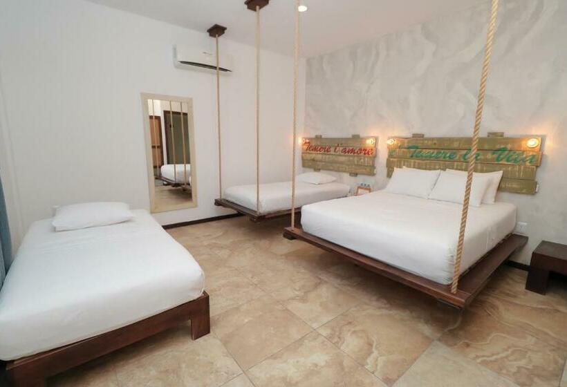 جناح عائلي, 40 Cañones