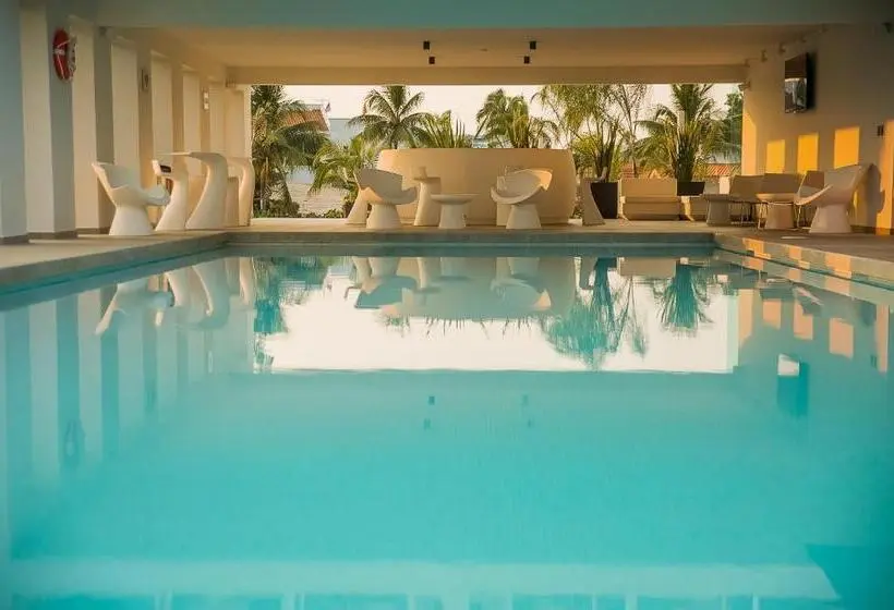Villa 1 Makuuhuone, Aqua Spa & Resort