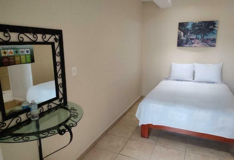 חדר סטנדרט, Ashly