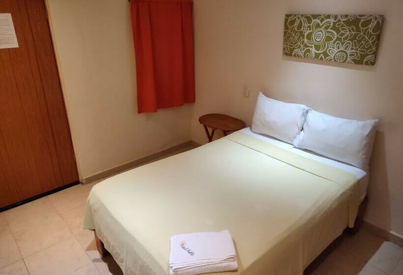 חדר סטנדרט, Ashly