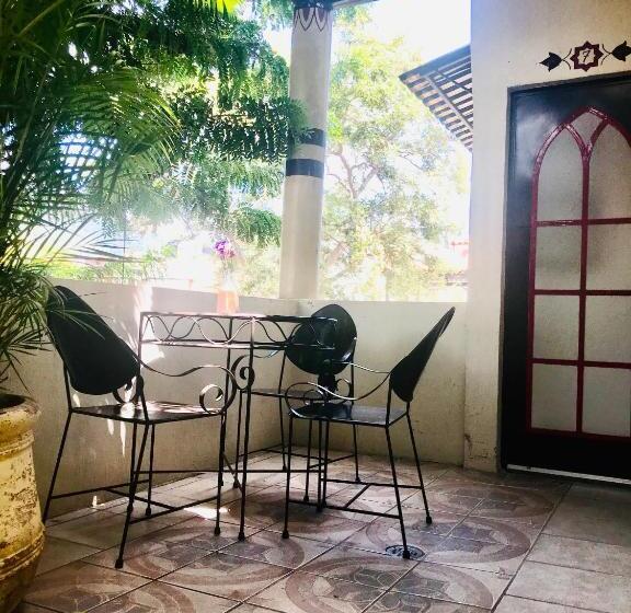 スタンダードルーム, Casa Blanca