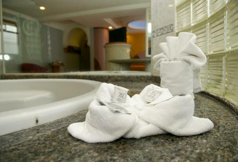 سوئیت با وان آب گرم, Cuba