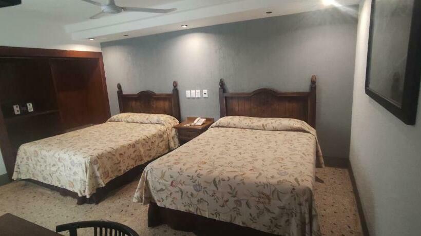 스탠다드 룸 더블 침대 2개, Habana