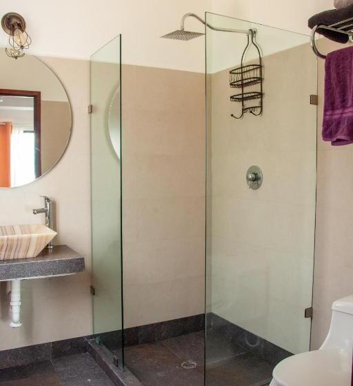 חדר סטנדרט לשלושה עם נוף לבריכה, Howlita Tulum   Adult Only