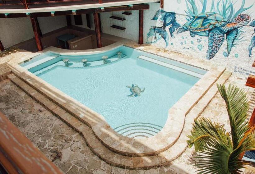 חדר סטנדרט לשלושה עם נוף לבריכה, Howlita Tulum   Adult Only