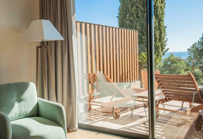 سوییت جونیور با چشم‌انداز دریا, L Aixart Aiguablava