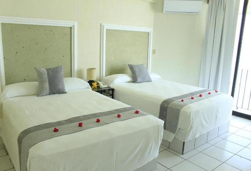 バルコニー付きスタンダードルーム, Master Club