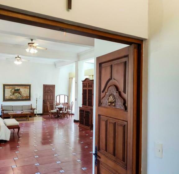 デラックススイート, Rancho La Joya