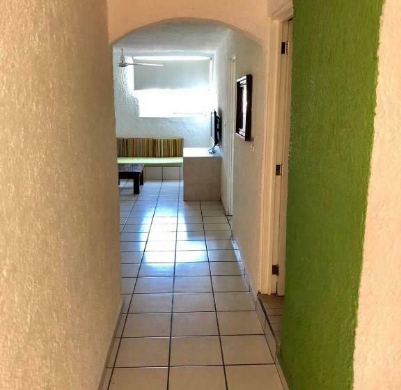 شقة غرفة واحدة, Suites Santa Barbara