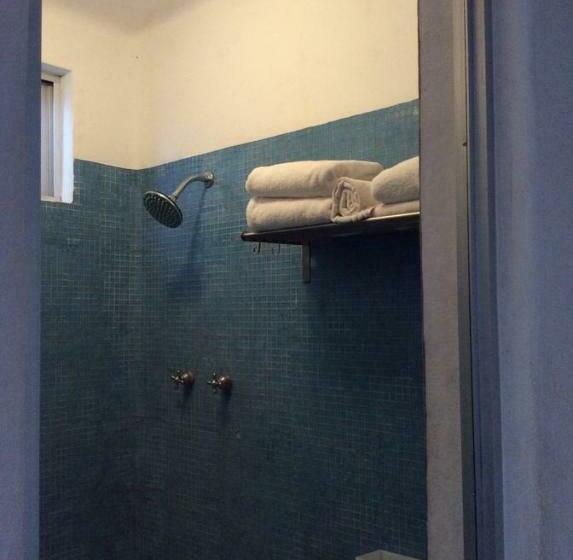 اتاق استاندارد با تخت بزرگ, Teetotum