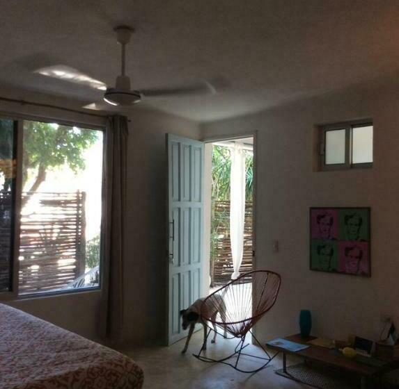 اتاق استاندارد با تخت بزرگ, Teetotum