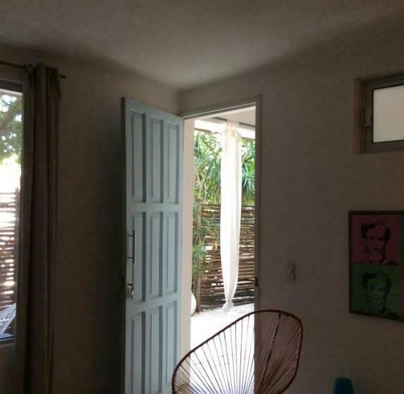 اتاق استاندارد با تخت بزرگ, Teetotum