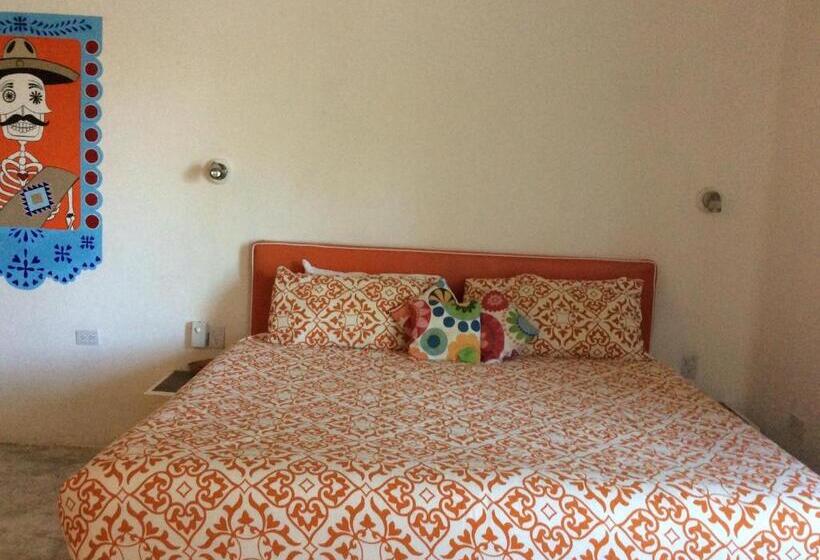 اتاق استاندارد با تخت بزرگ, Teetotum