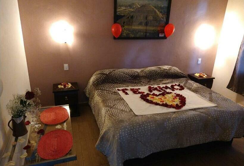 Номер Стандарт Трехместный, Telpochcalli Hotel & Temazcal