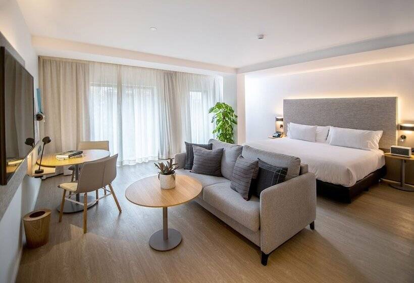 Standard Connecting Room, Innside by Meliá Madrid Valdebebas