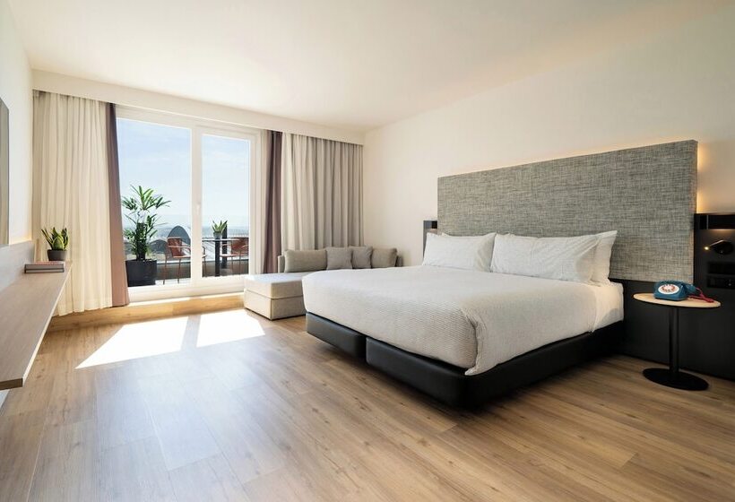 带露台的标准工作室, Innside by Meliá Madrid Valdebebas