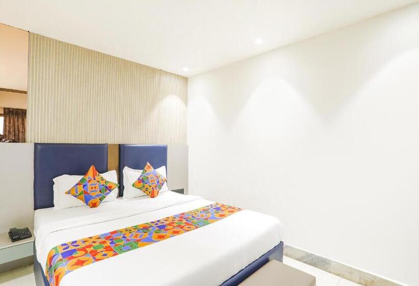 חדר דלוקס, Shirdi Park Inn