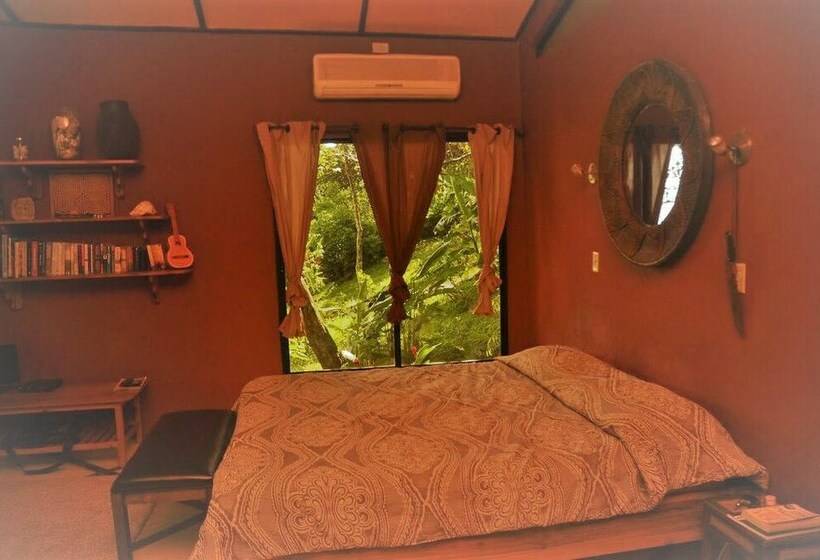 オーシャンビューのスタンダードバンガロー, Howlers Bay