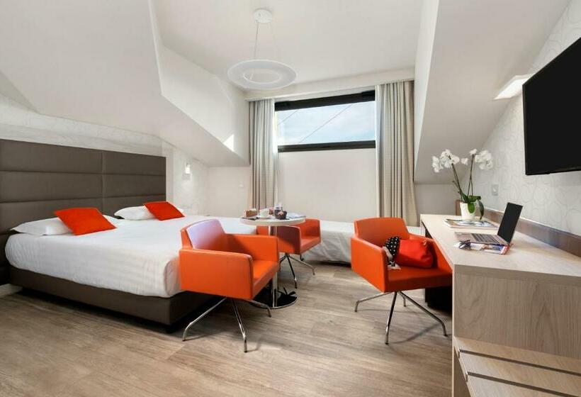 חדר סופריור, B