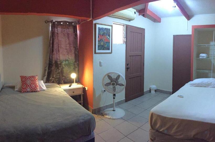اتاق استاندارد یک نفره, Casa Lucia