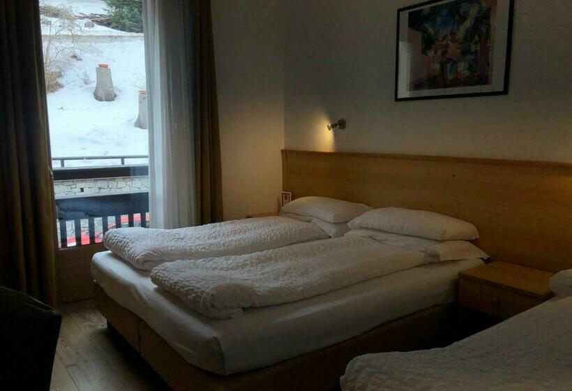 غرفة قياسية ثلاثية, Derby