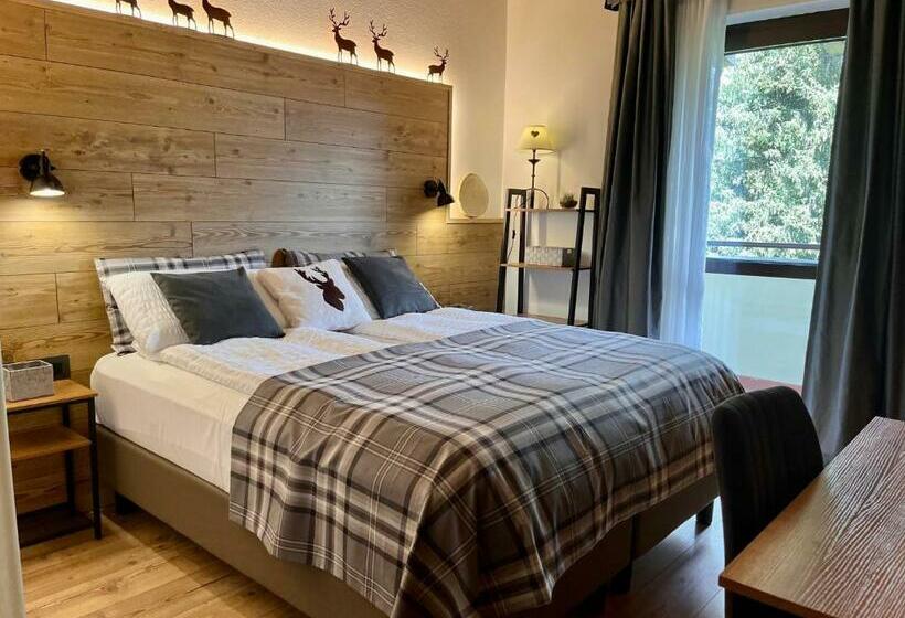 غرفة سوبيريور, Derby