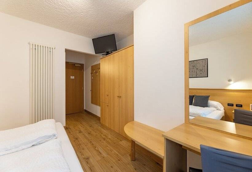 غرفة قياسية, Derby