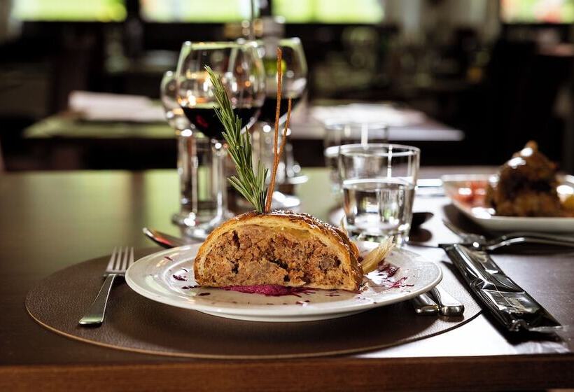 غرفة سوبيريور, Derby