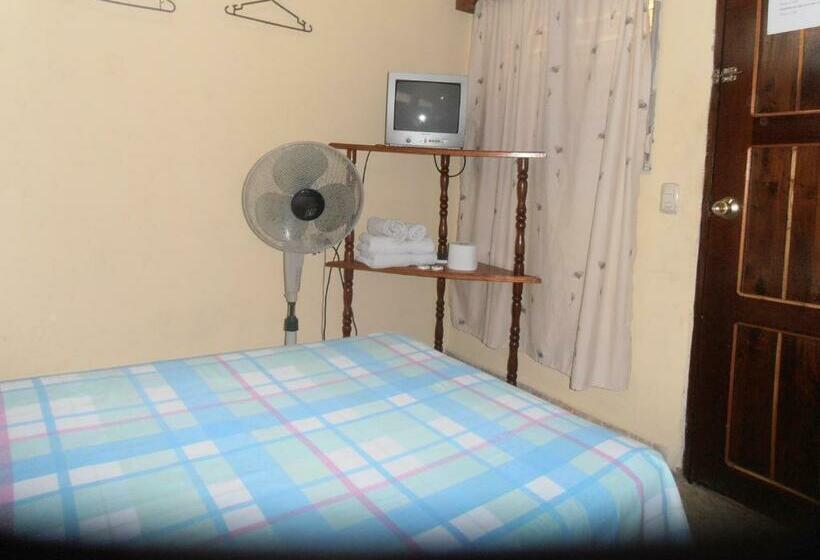 اتاق استاندارد سه نفره, & Hostal Yaxkin Copan