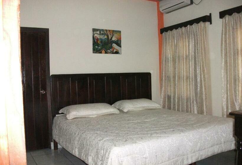 اتاق استاندارد با تخت بزرگ, & Hostal Yaxkin Copan