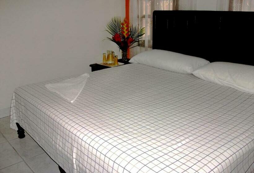 اتاق استاندارد با تخت بزرگ, & Hostal Yaxkin Copan