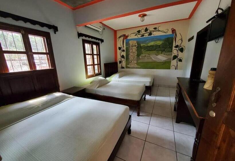 اتاق خانوادگی, & Hostal Yaxkin Copan