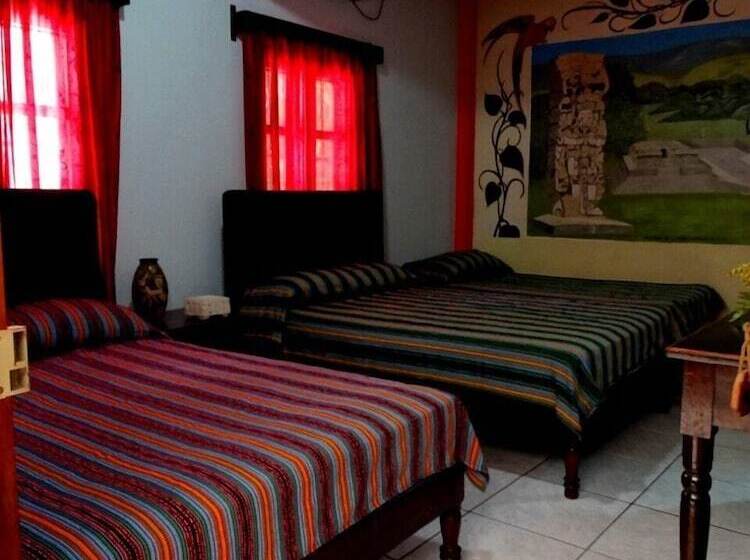 اتاق خانوادگی, & Hostal Yaxkin Copan