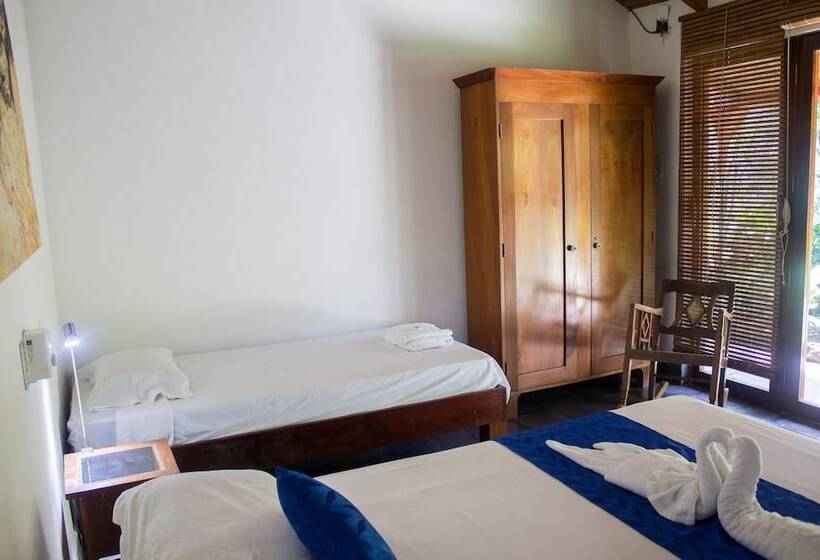 اتاق استاندارد سه نفره, Il Padrino