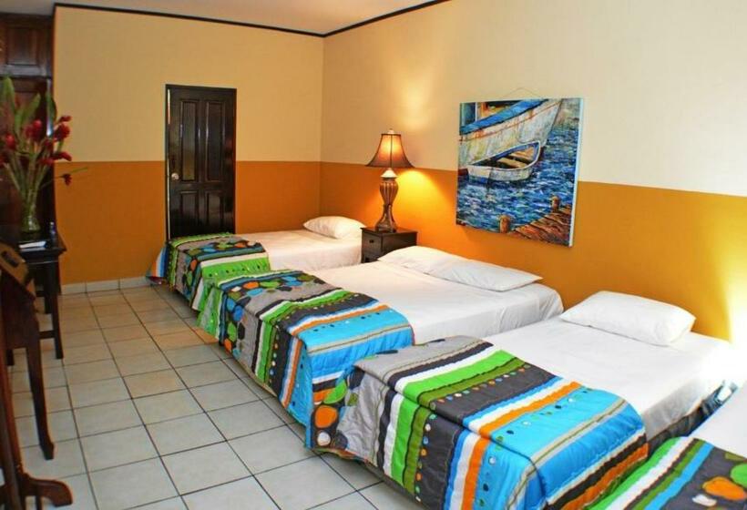 اتاق استاندارد سه نفره, Los Balcones De Chinandega