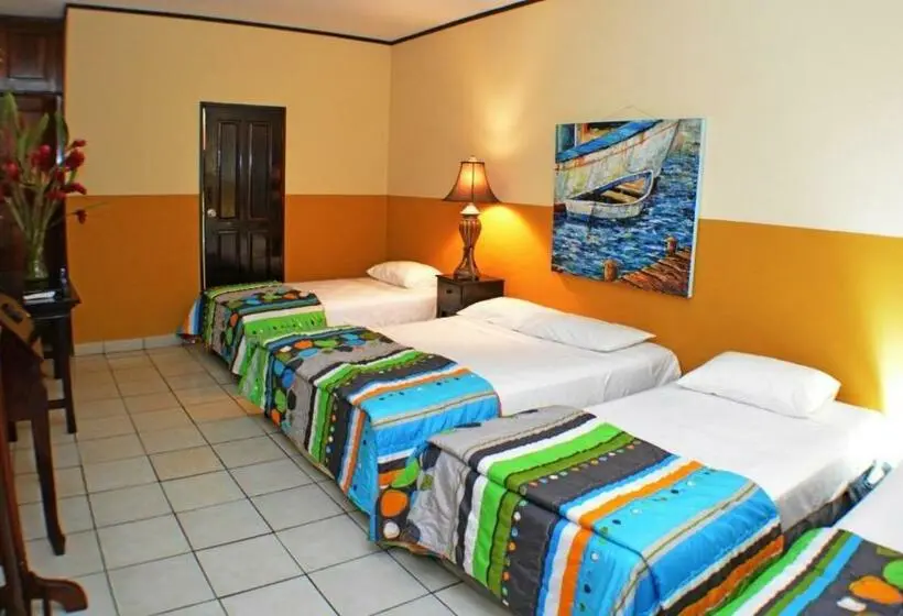 اتاق استاندارد سه نفره, Los Balcones De Chinandega