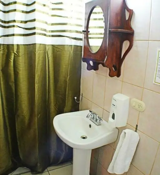 اتاق استاندارد سه نفره, Los Balcones De Chinandega