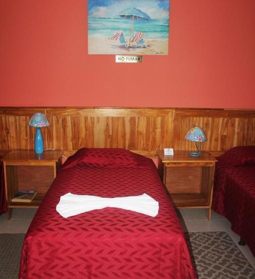 اتاق خانوادگی, Los Chilamates