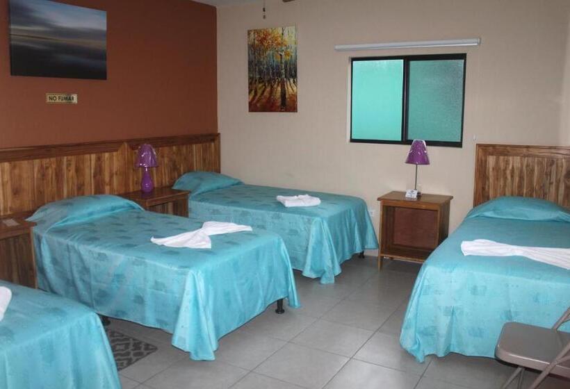 اتاق خانوادگی, Los Chilamates