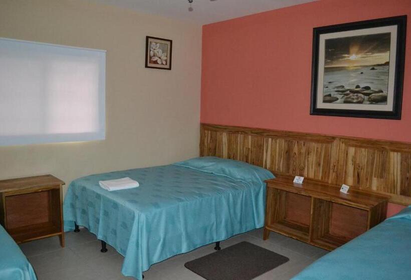 اتاق کلاسیک چهارنفره, Los Chilamates