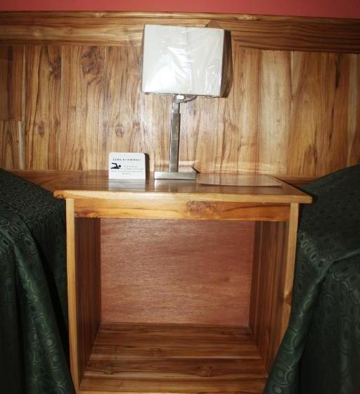 اتاق خانوادگی, Los Chilamates