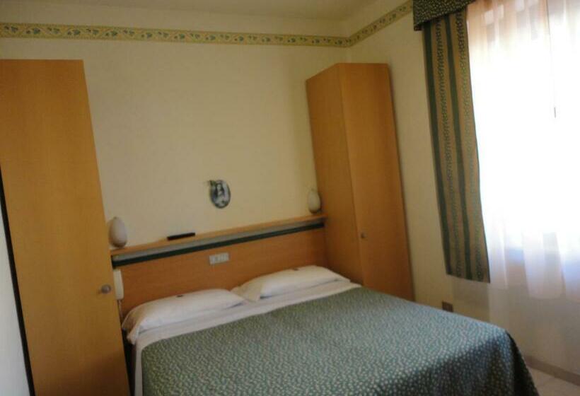 스탠다드 룸, Mariani