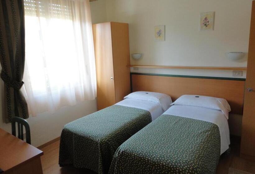 四人标准间, Mariani