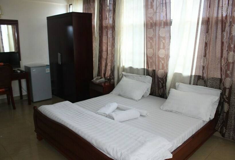 اتاق لوکس, Mic