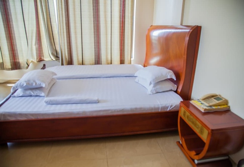 اتاق استاندارد, Mic