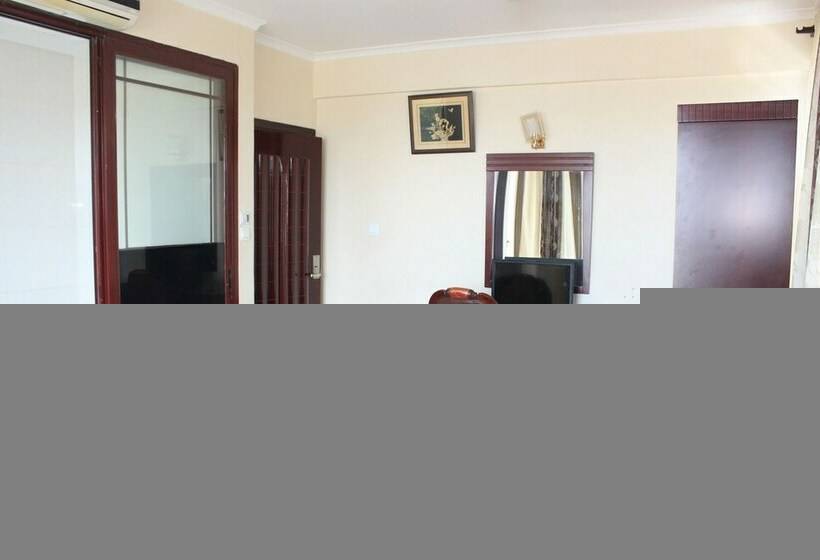 اتاق لوکس, Mic