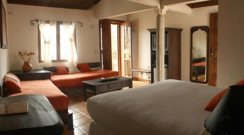 اتاق استاندارد سه نفره, Plaza Yat B Alam