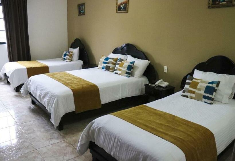 4인용 스탠다드 룸, Puerta Del Sol