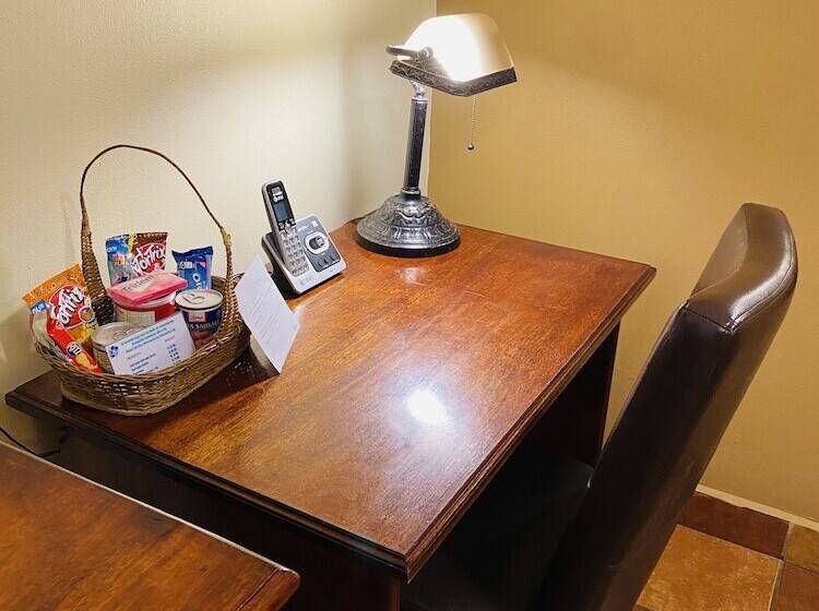 اتاق لوکس چهار تخته, Puerto Libre