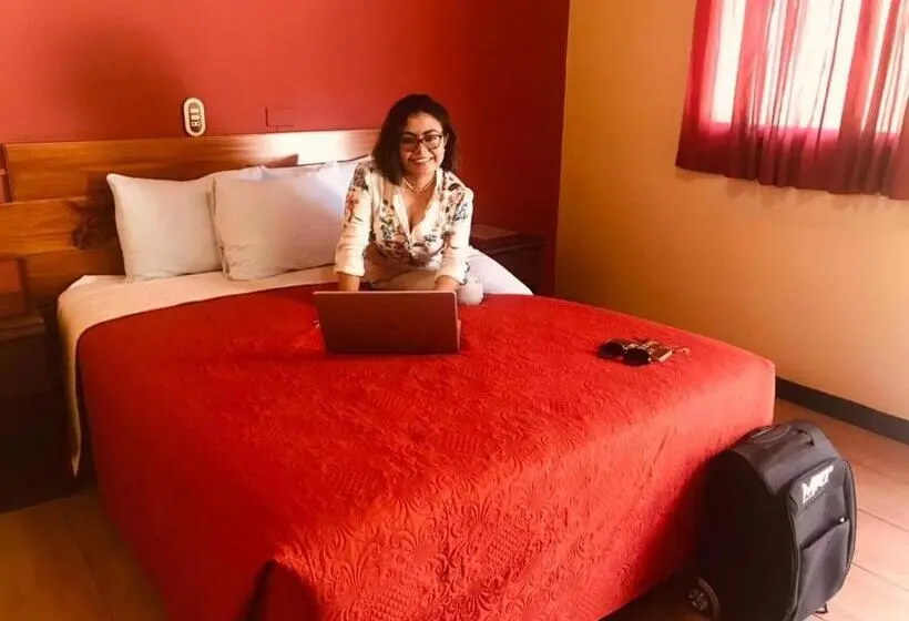 اتاق استاندارد یک نفره, Y Restaurante Villa Esmeralda